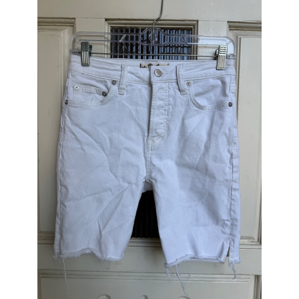 We The Free Free People White Denim Bermuda Shorts Button Fly‎ Raw Hem Size 26